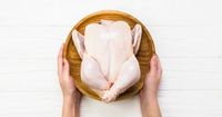 Mempersiapkan Bahan Membuat Lemak dari Kulit Ayam