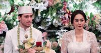 1. Aura Kasih Eryck Amaral menikah Desember 2018