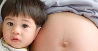 6. Cara Putri Titian mengurangi stretch mark ketika masa kehamilan