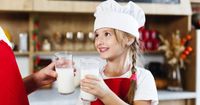 5. Ajak anak menyiapkan susu sendiri