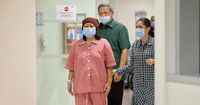 2. Ani Yudhoyono telah berjuang melawan kanker darah sejak pertengahan Februari