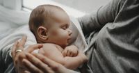 7 Arti Mimpi Melahirkan Bayi Laki-Laki