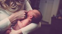 5 Penyebab Bersin Bayi Baru Lahir