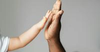 5. Mengoreksi memberikan pujian anak