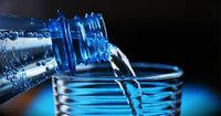 Pernah Mencoba Diet Air Putih Hati-Hati, Berbahaya Kesehatan