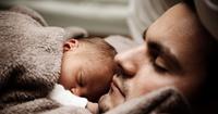 Seorang Papa Juga Bisa Mengalami Postnatal Depression, Ini Gejalanya