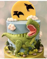 1. Kue ulang tahun dinosaurus