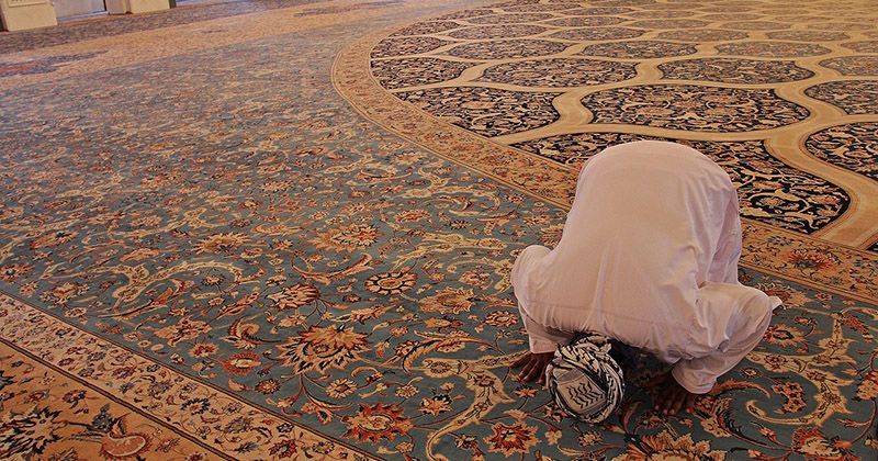 Bacan Doa Minta Rezeki yang Berlimpah, Berkah, dan Halal - YuKampus