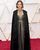 3. Natalie Portman "bersuara" lewat jubah hitam dari Dior