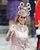 7. Topi Putri Beatrice saat pernikahan Kate-William