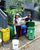 2. Bantu petugas kebersihan mengelompokan kategori sampah