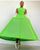 5. Cynthia Erivo begitu gorgeous gaun berwarna neon green