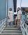 8. Wulan Shaloom tampil kompak high heels