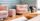 4. Pemilihan warna pink pastel sofa tunggal dalam ruangan