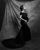 9. Foto maternity Raisa mengangkat tema hitam putih