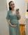 3. Rianti Cartwright hamil anak pertama usia 36 tahun