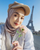 4. Potret selfie depan menara eiffel Paris topi mawarnya