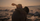 2. Adegan ciuman saat bulan madu pantai