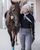 3. Tetap aktif berolahraga kuda, Dara mengenakan hijab stylish diikat ke depan