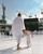 2. Potret Papa Rezky Athar ketika saat melakukan tawaf Kakbah