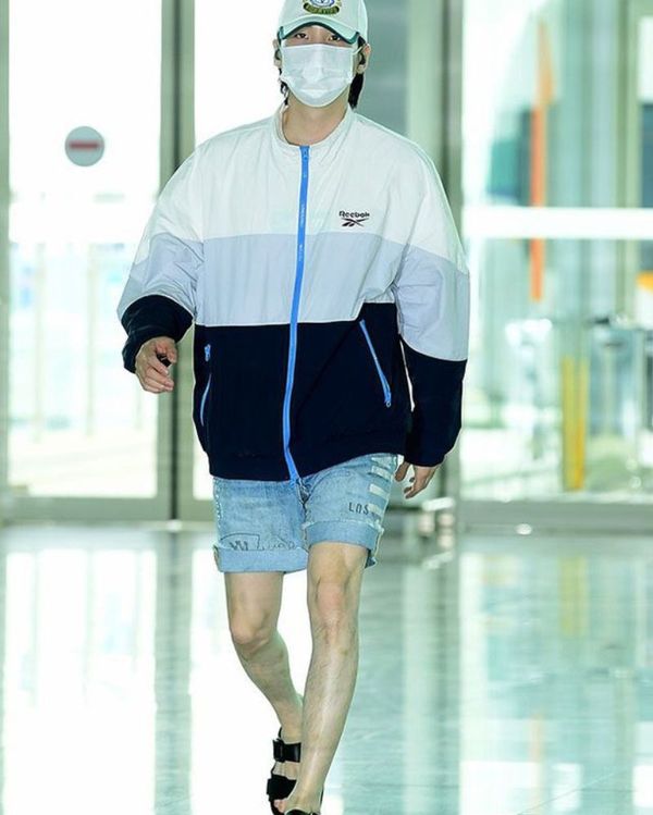 7 Ide Airport Fashion ala Suga BTS