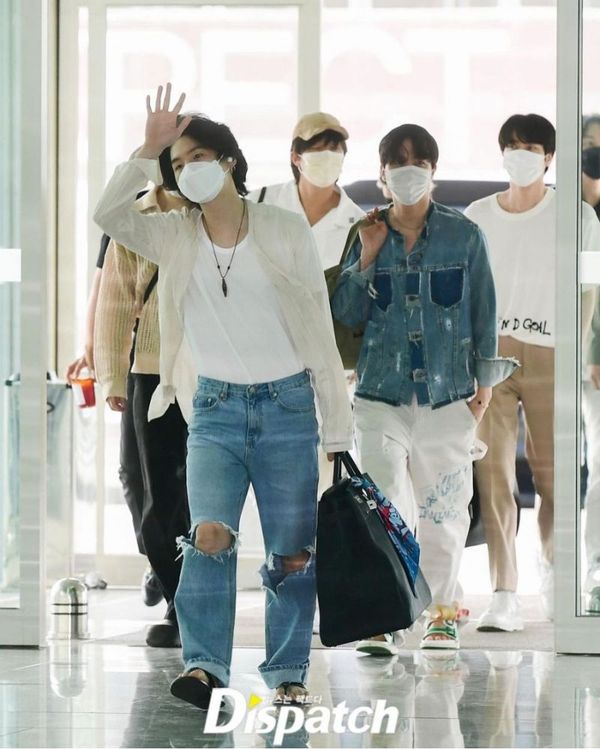 airport_fashion on X: airport fashion by #Suga #BTS   / X