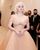 2. Billie Eilish adaptasi gaya Marilyn tahun 50an Monroe gaun peach
