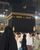 4. Terlihat khusyuk memandang ka’bah