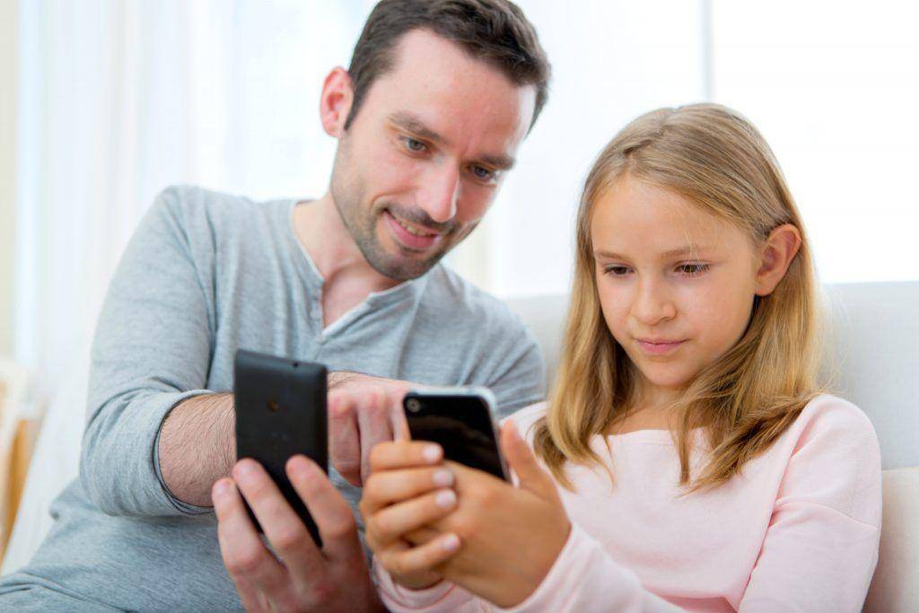 Orangtua wajib memantau penggunaan smartphone pada anak - www.027.net