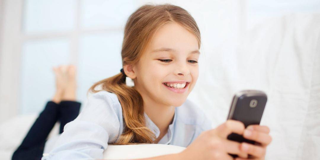 penggunaan smartphone pada anak - www.huffpost.com