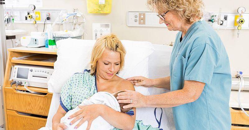 Menyusui bayi - www.momtricks.com