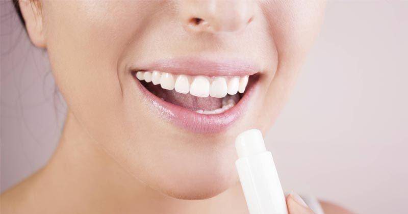 atasi bibir pucat dengan pelembab - www.lucilleroberts.com