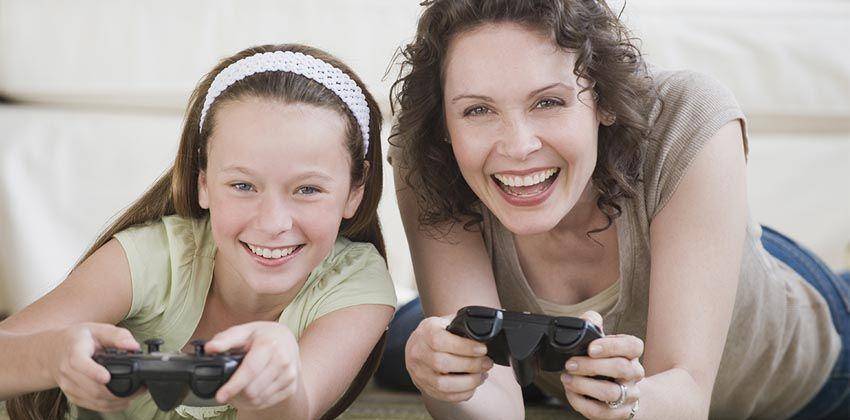 Mama dan Anak dapat bermain game bersama - www.hswstatic.com