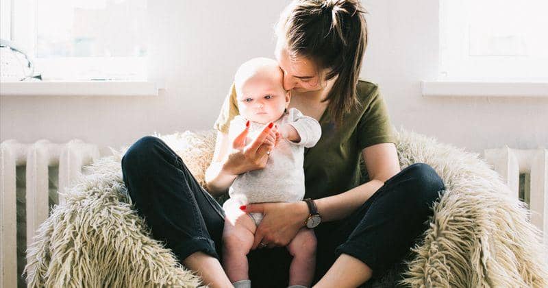 Inilah Fashion Item Wajib Bagi Mama yang Baru Melahirkan