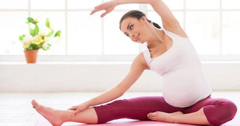 Beberapa tanda bahaya yang harus diwaspadai ketika berolahraga saat hamil. - www.yogaflowerlife.com