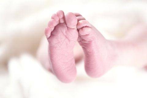 Bayi laki-laki biasa ereksi kalau akan pipis. - pxhere.com