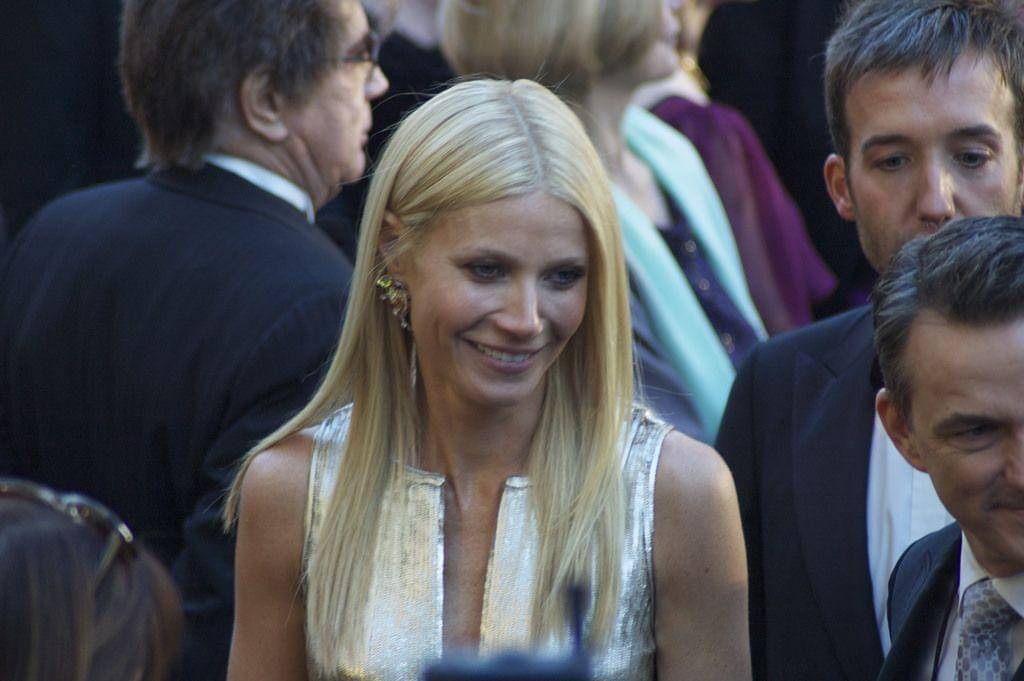 Gwyneth Paltrow - c1.staticflickr.com