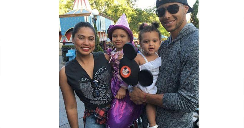 Instagram.com/ayeshacurry