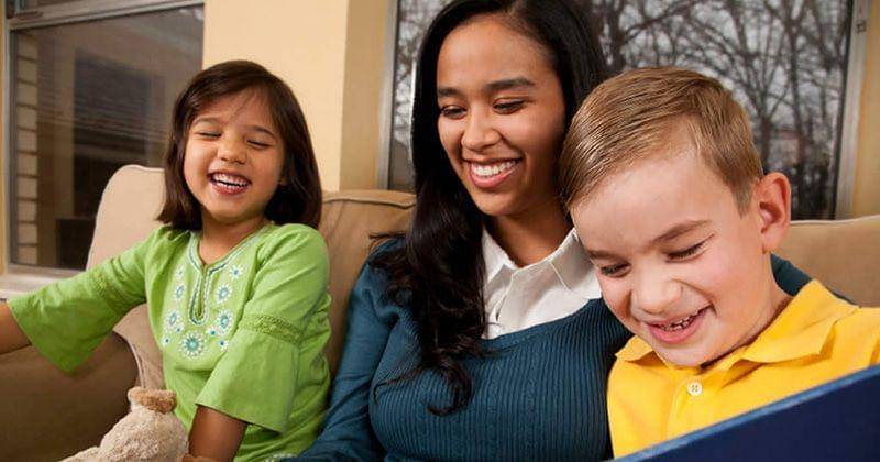 desertsupersitters.com