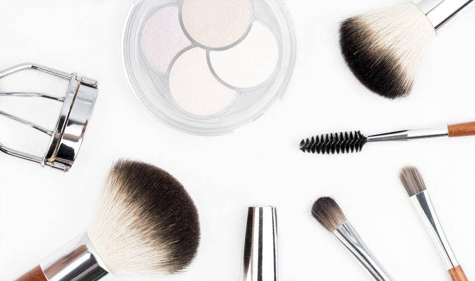 Perhatikan! Ini Tanda Kalau Makeup Kamu Sudah Kedaluwarsa
