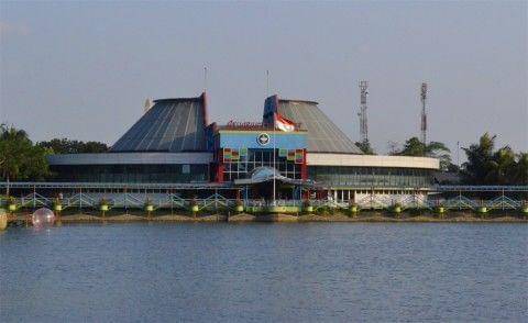 Lokasi: Taman Mini Indonesia Indah - tamanmini.com