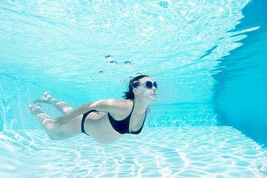 mom.girlstalkinsmack.com