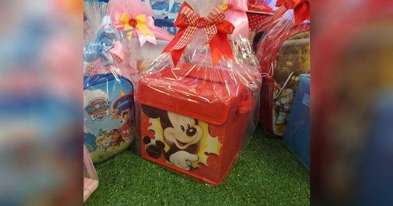 Ide goodie bag kotak mainan bertema Disney - Popmama.com/Novy Agrina