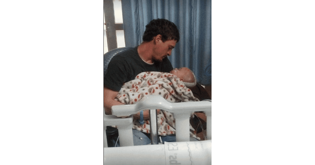 Colton dan ayahnya - Facebook/Paige Ferguson