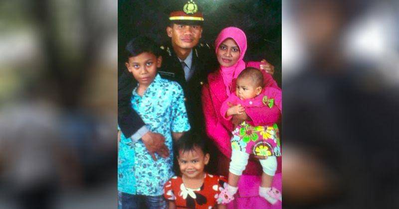 Iptu Yudi bersama istri dan ketiga anaknya - Facebook.com/Yudi Rospuji