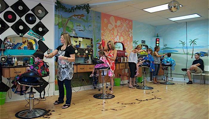 akidshaircompany.com