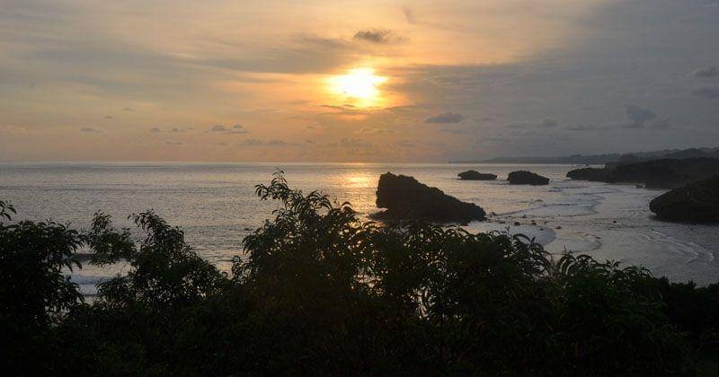 Popmama.com/Onic Metheany