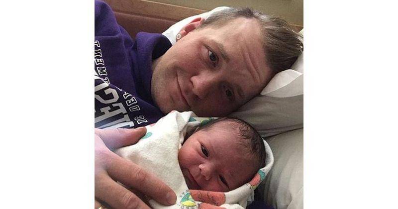 Facebook.com/Maxamillian April Neubauer