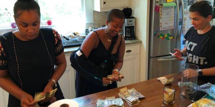 Facebook.com/Virtual Lemonade Stand for RAICES