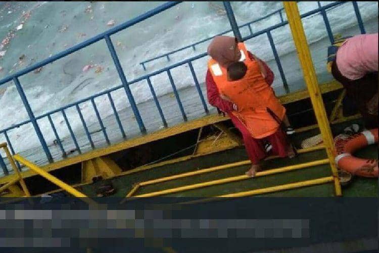Pilu, Ini Dia Perjuangan Ibu Hamil dan Balitanya Menjelang Kapal Karam